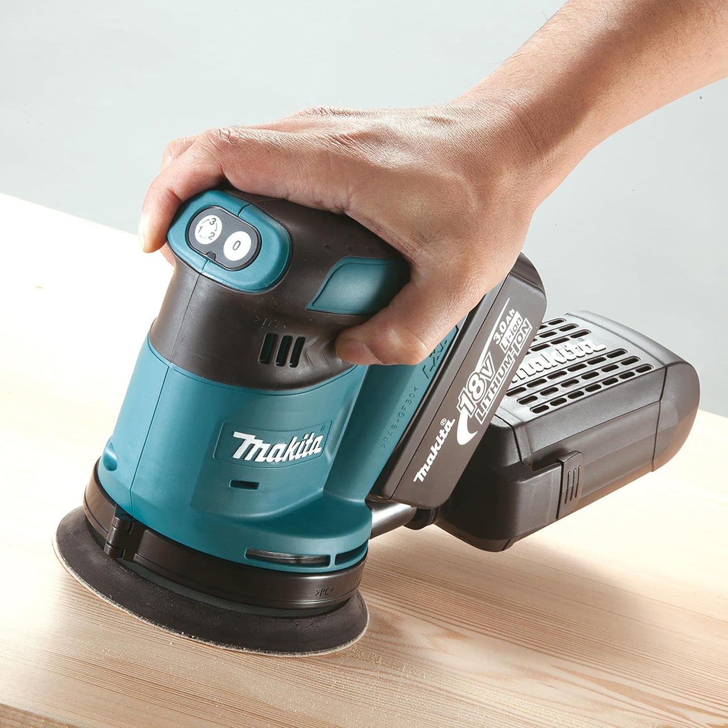 Makita DBO180Z 18V LXT Cordless Random Orbital Sander – Body Only