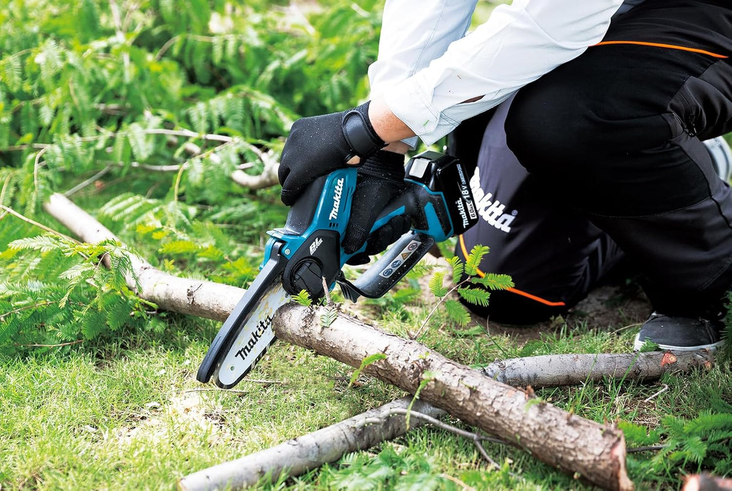 Makita DUC150Z 18V Brushless Cordless 150mm Pruning Saw – Battery & Charger Not Included